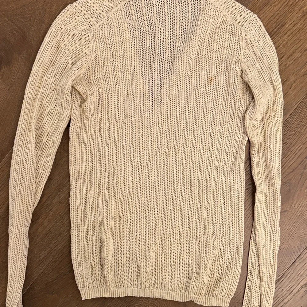 Prada Beige and Red Knit Detail - Picture 4 of 4